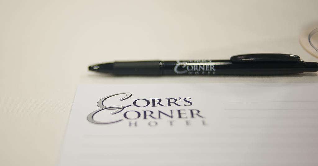 Corr'S Corner Hotel Ньютонэббей Экстерьер фото